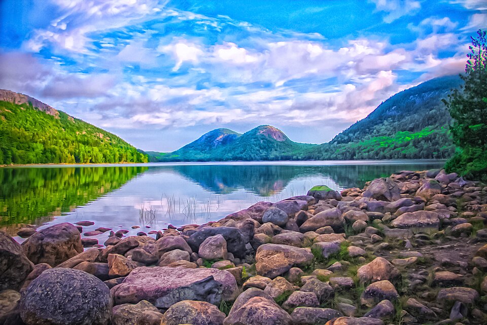 File:Jordan pond at Mount Desert Island, Acadia National Park, Maine.jpg